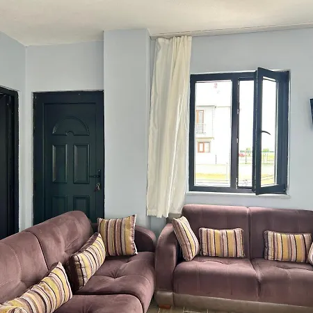 Duplex With Garden Hotel