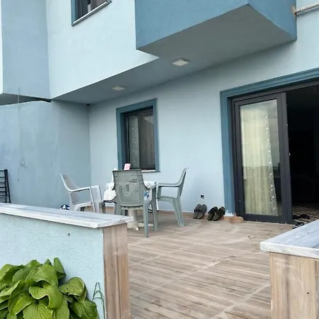 Duplex With Garden *